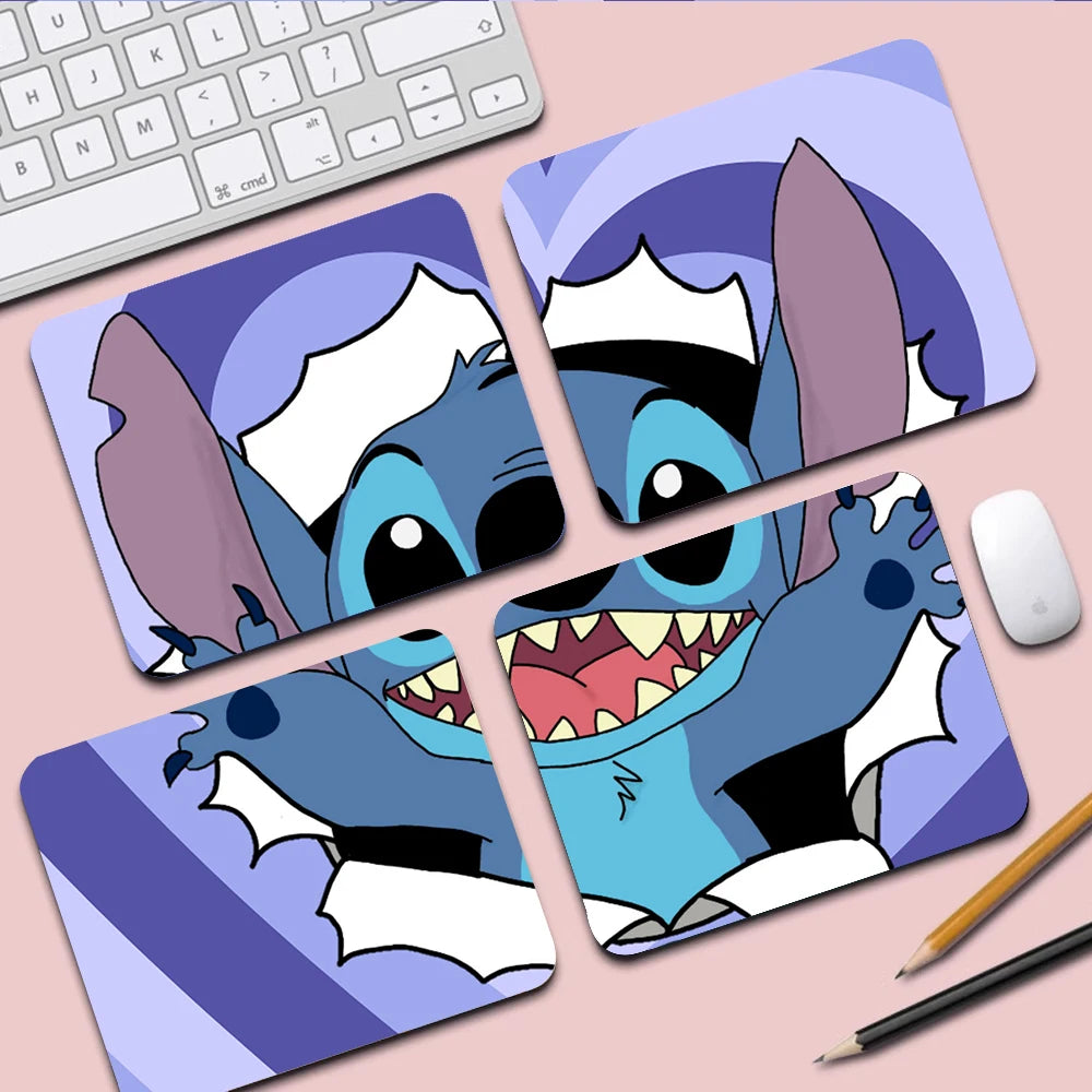 Alfombrilla para PC de Stitch 【Edición Limitada】- Antideslizante, Ultra Suave & Resistente ✨ 🌟 ¡Haz que tu setup refleje tu estilo con Stitch!
